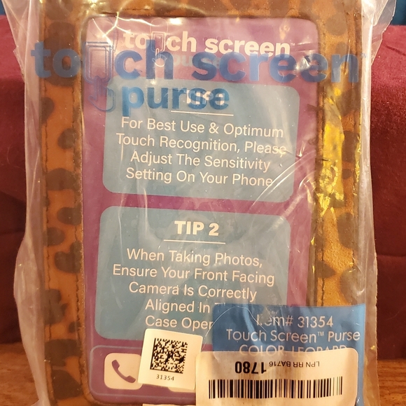 Lori Greiner Touch Screen Crossbody - Picture 4 of 4